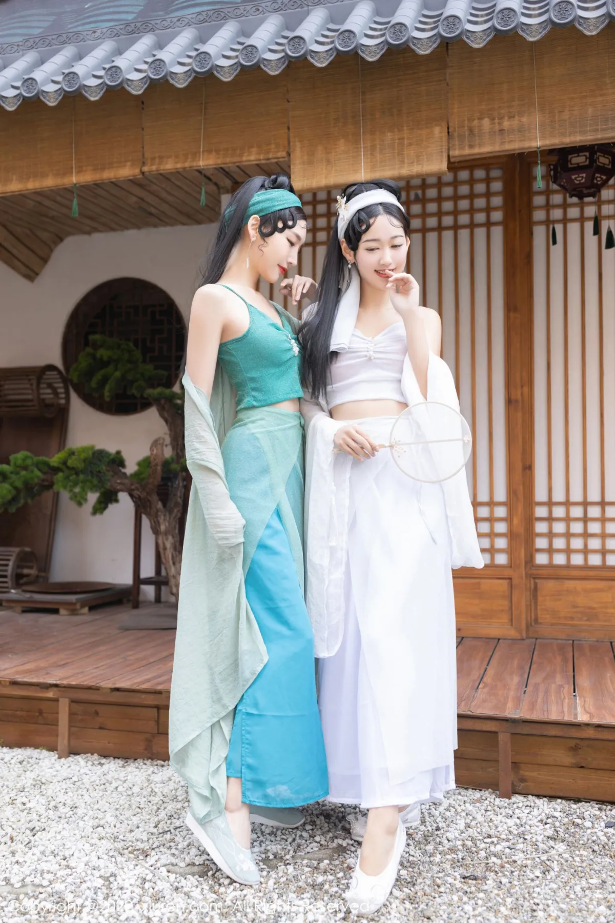 [XiuRen] 2022.04.25 No.4921 唐安琪&amp;陸萱萱 1