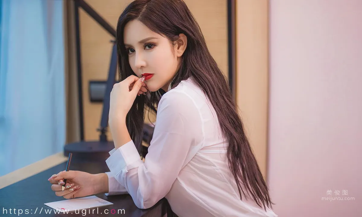 娜依靈兒制服密鑰 我的秘密隻讓你知道 24