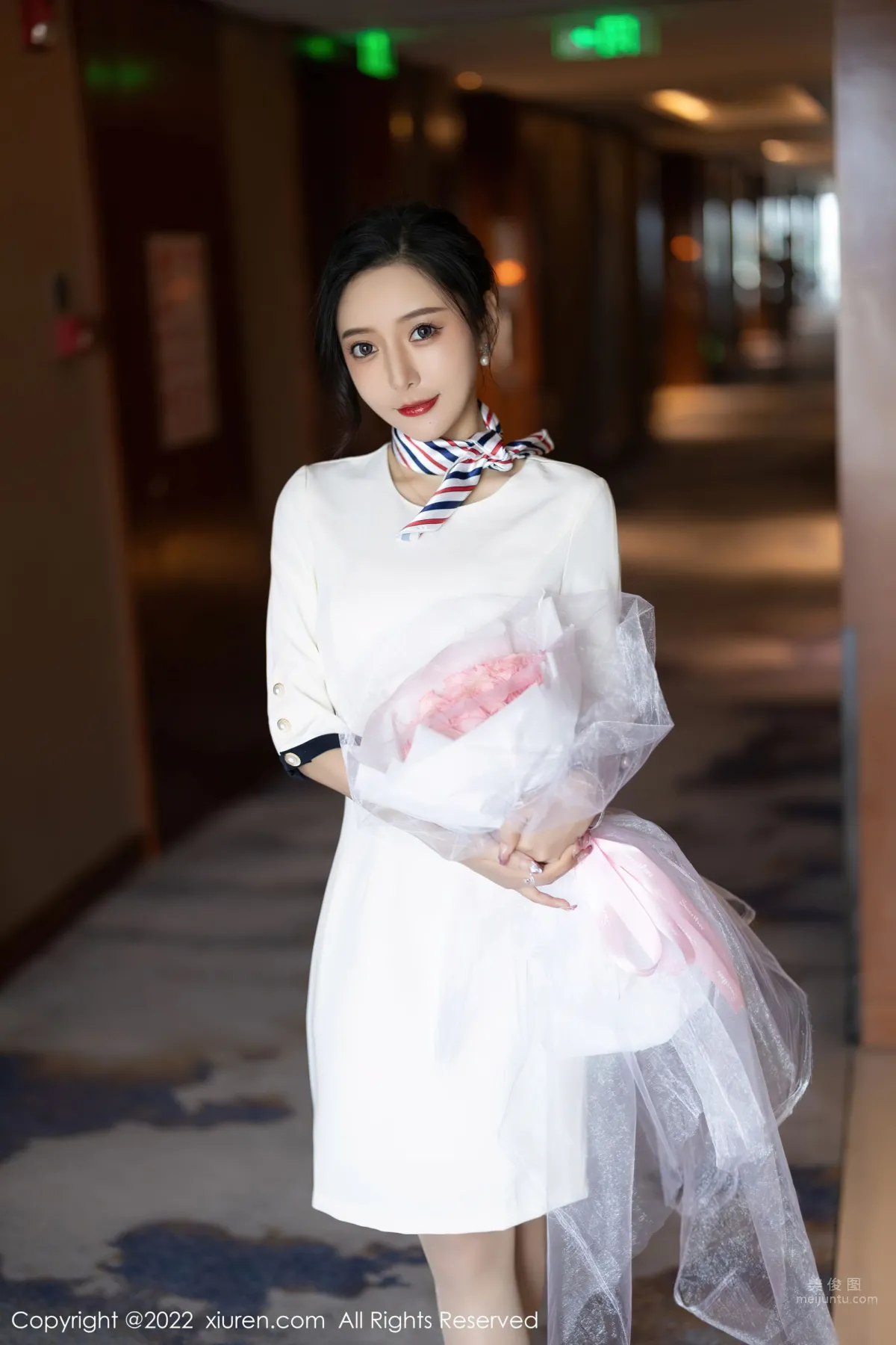 [XiuRen] 2022.05.05 No.4963 王馨瑶yanni_0
