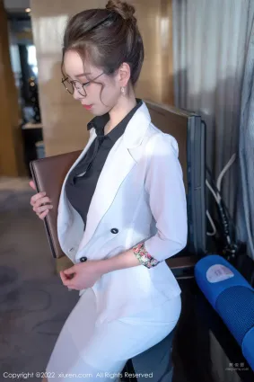 [XiuRen] 2022.04.25 No.4917 大美媚京