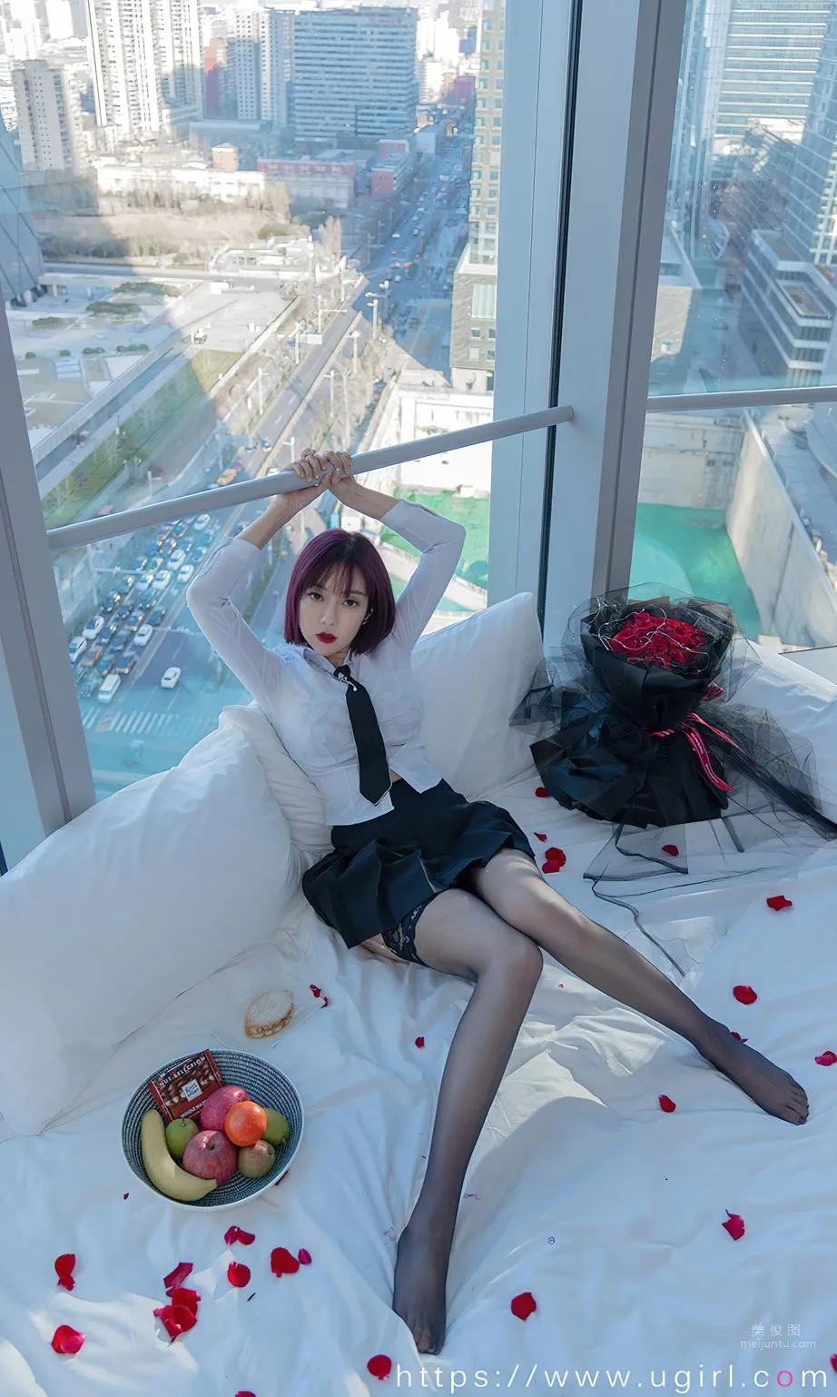 果兒Victoria襯衫之下 隐約可見心知所想 10