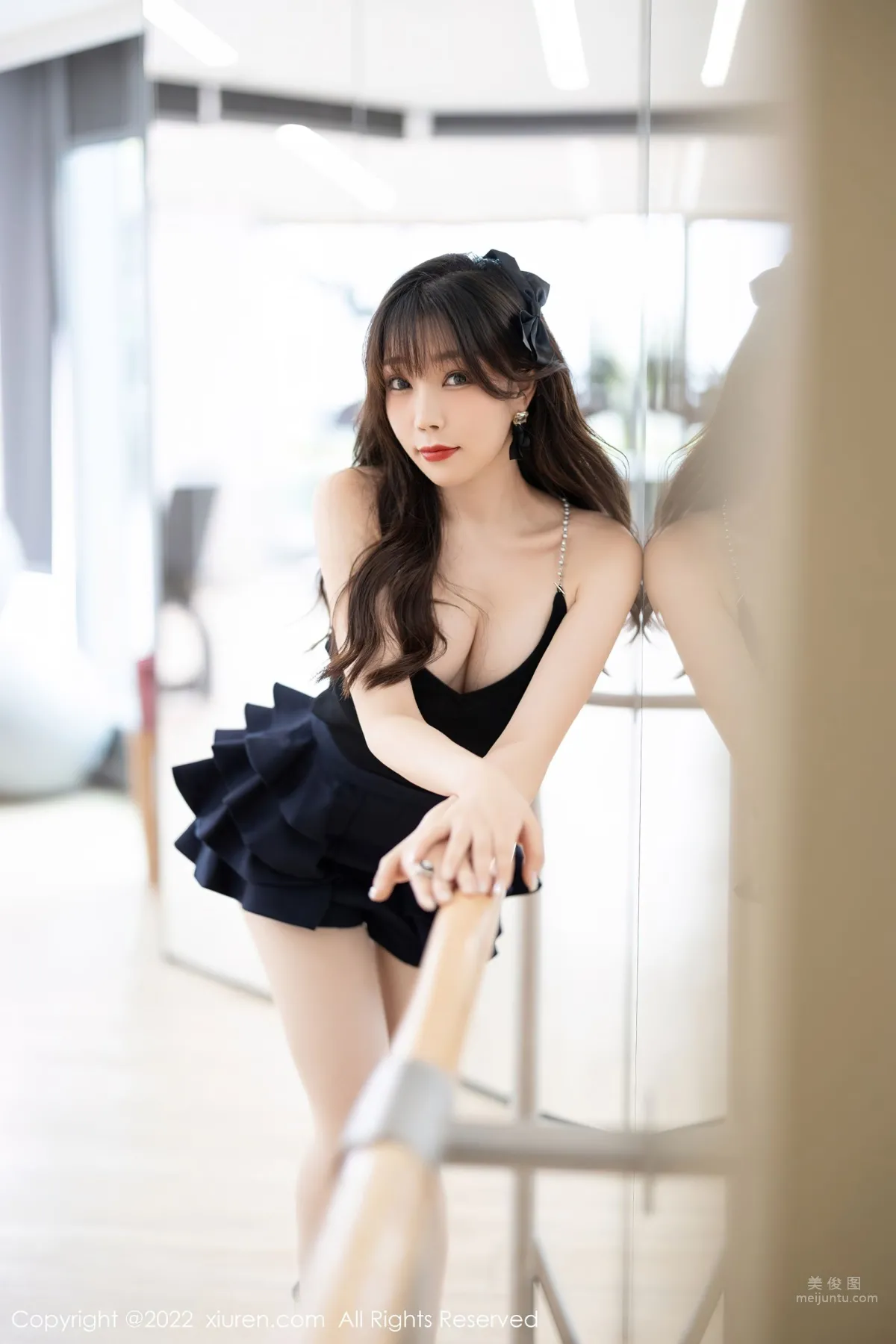[XiuRen] 2022.04.08 No.4840 芝芝Booty 4