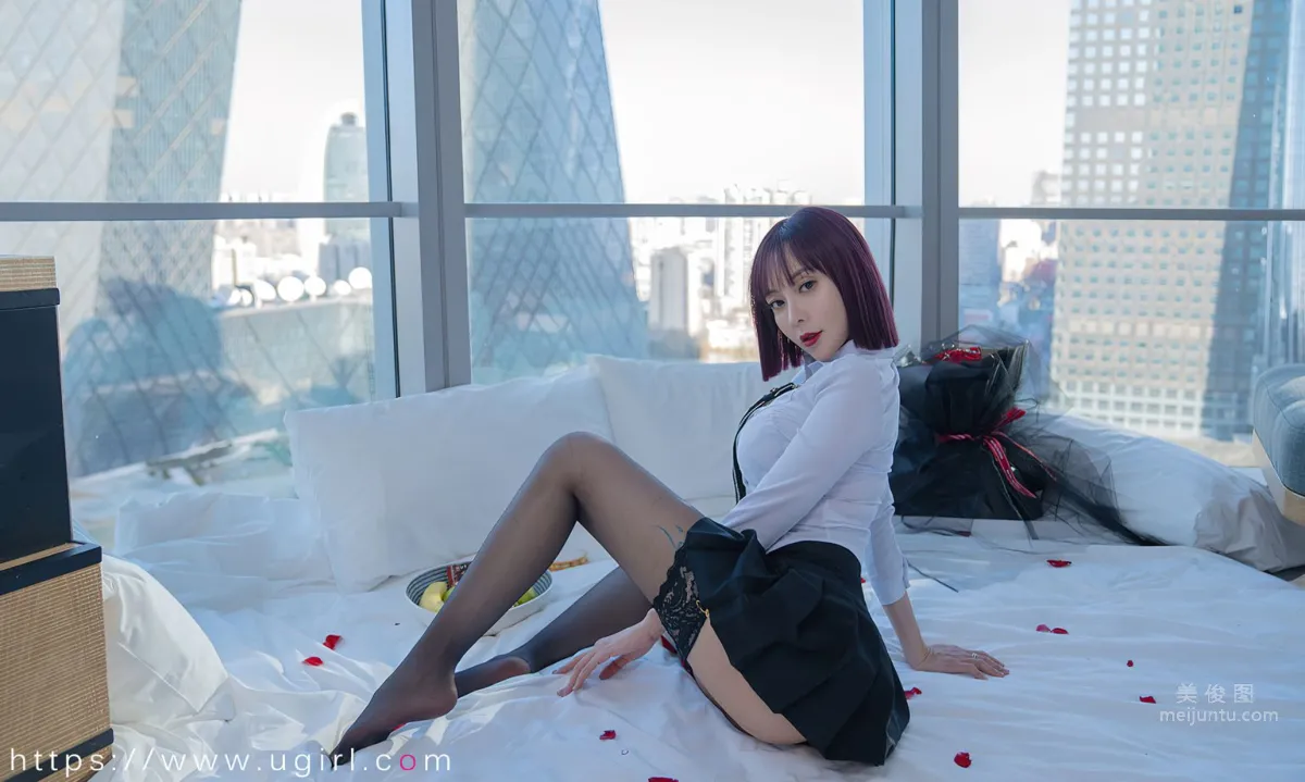 果兒Victoria襯衫之下 隐約可見心知所想 34