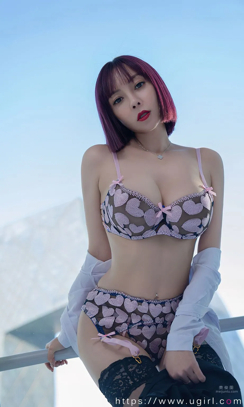果兒Victoria襯衫之下 隐約可見心知所想 12