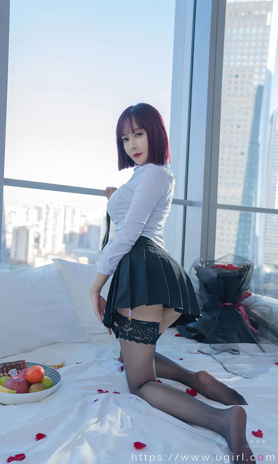 果兒Victoria襯衫之下 隐約可見心知所想 20