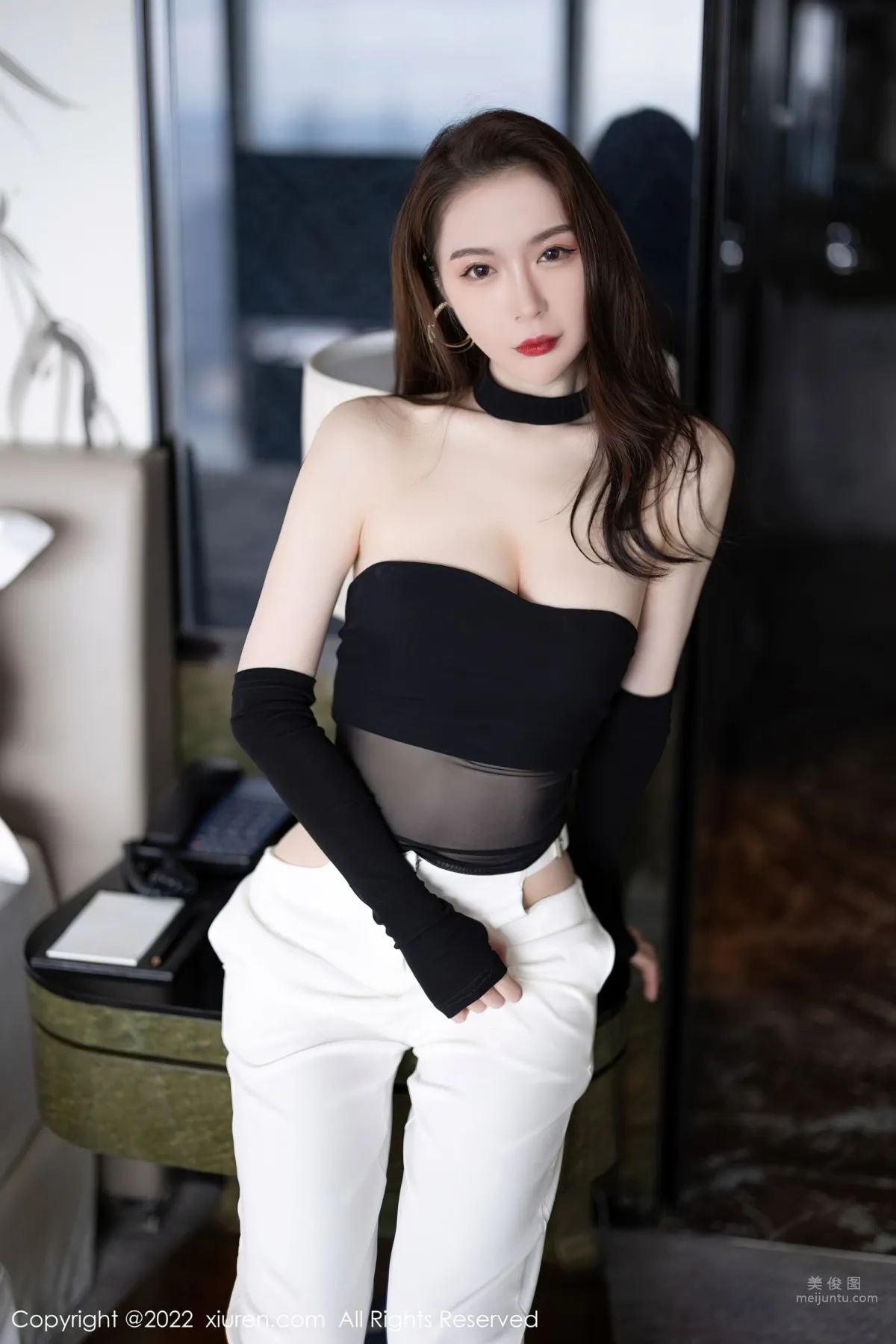 [XiuRen] 2022.08.24 No.5487 夢心玥 16