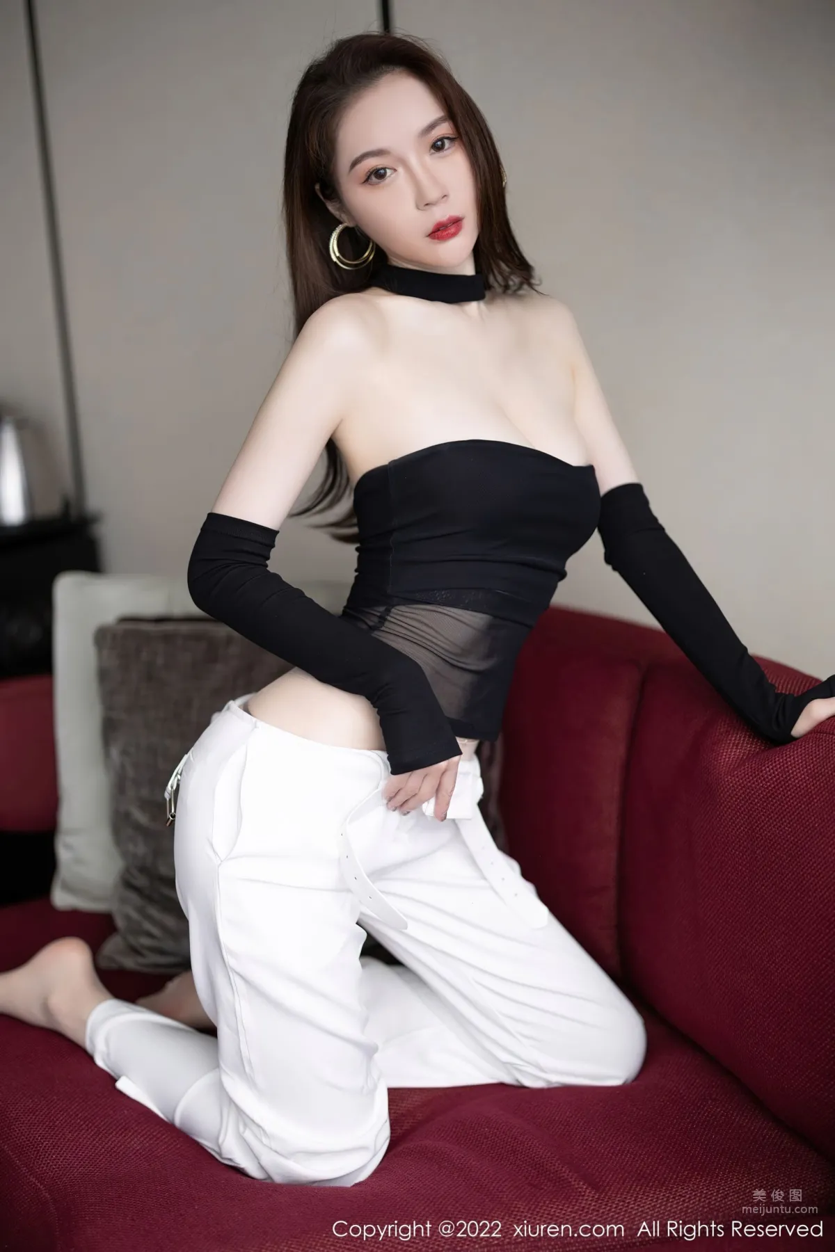 [XiuRen] 2022.08.24 No.5487 夢心玥 34