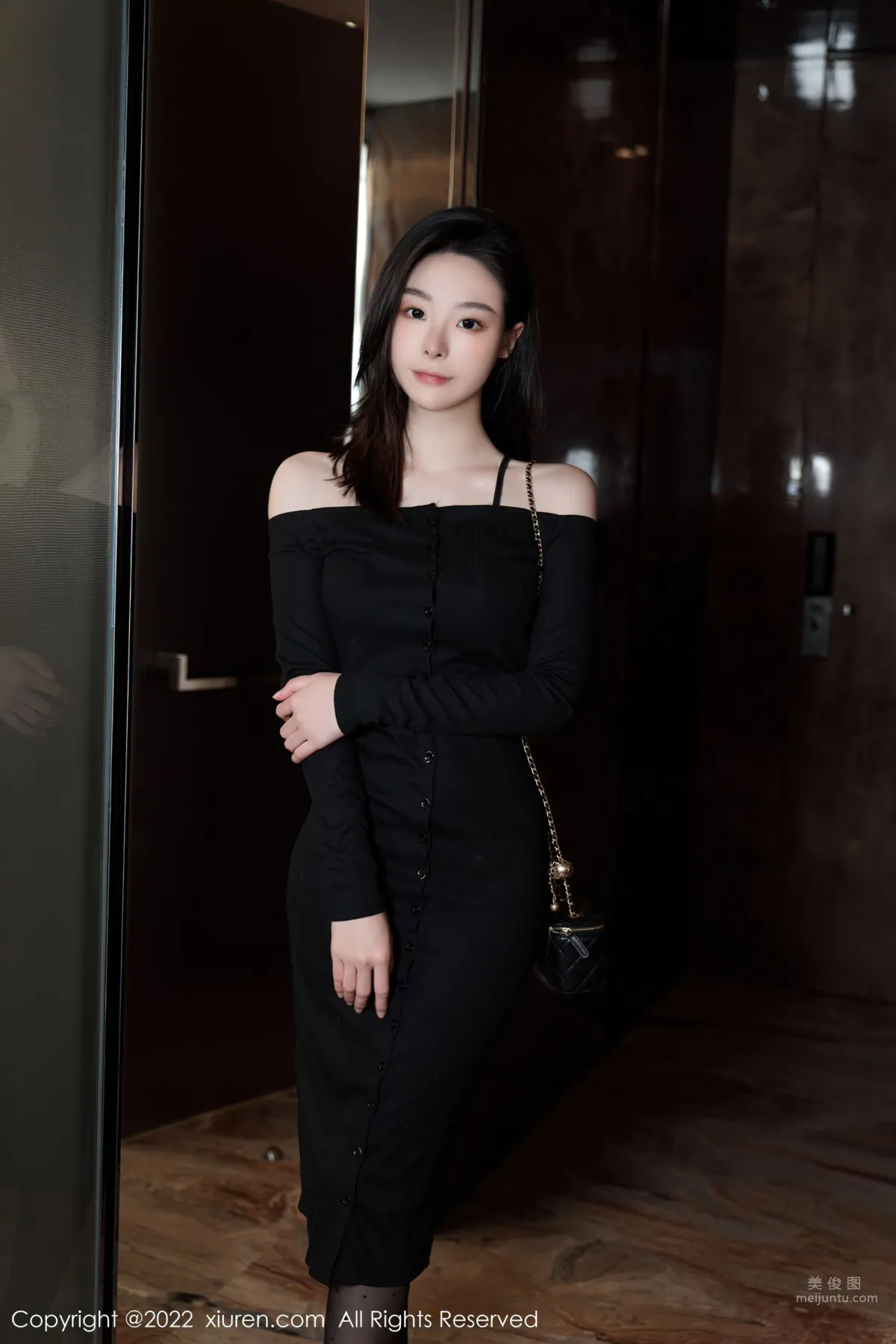 [XiuRen] 2022.09.01 No.5529 是小逗逗 12