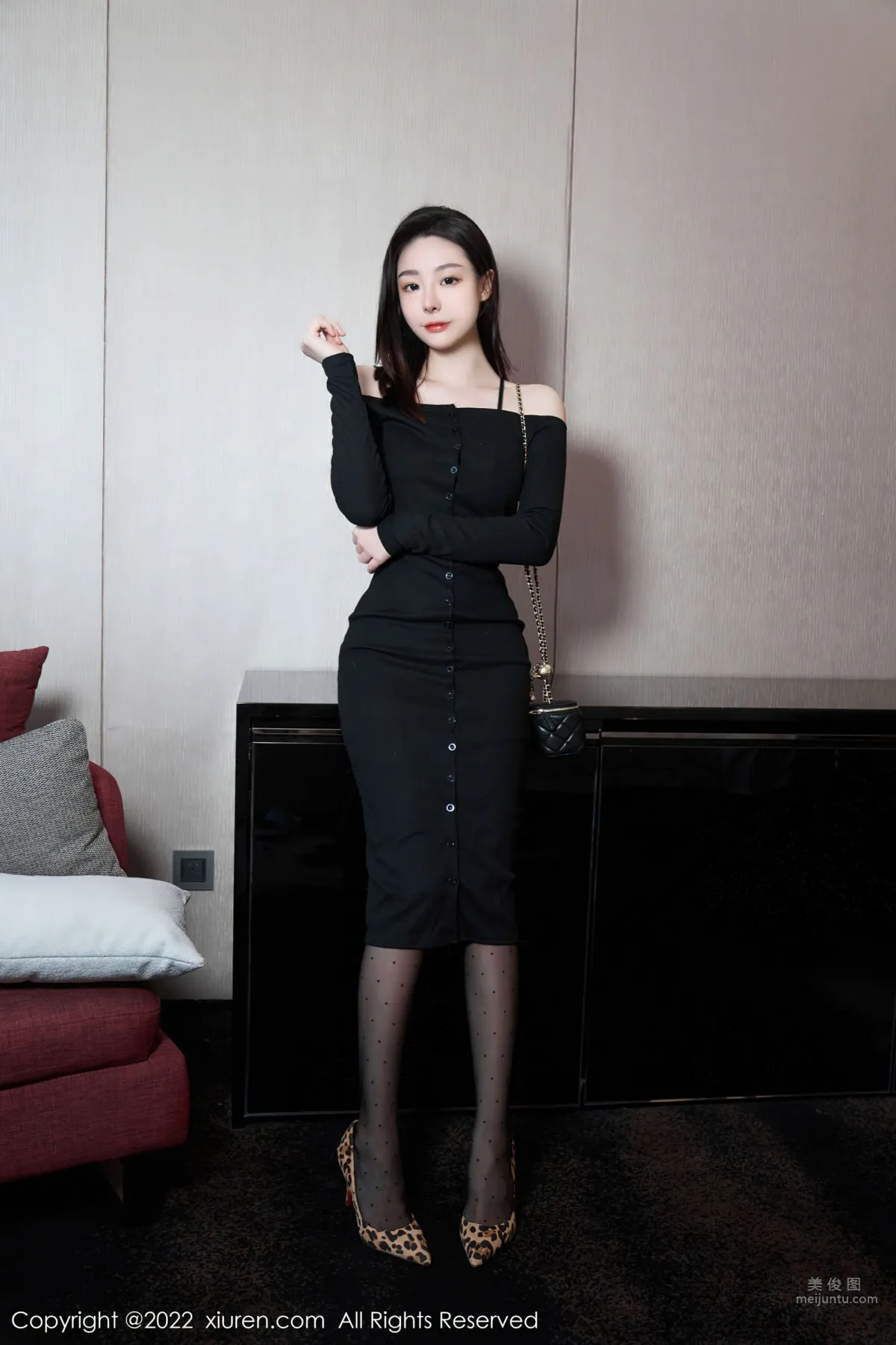 [XiuRen] 2022.09.01 No.5529 是小逗逗 16
