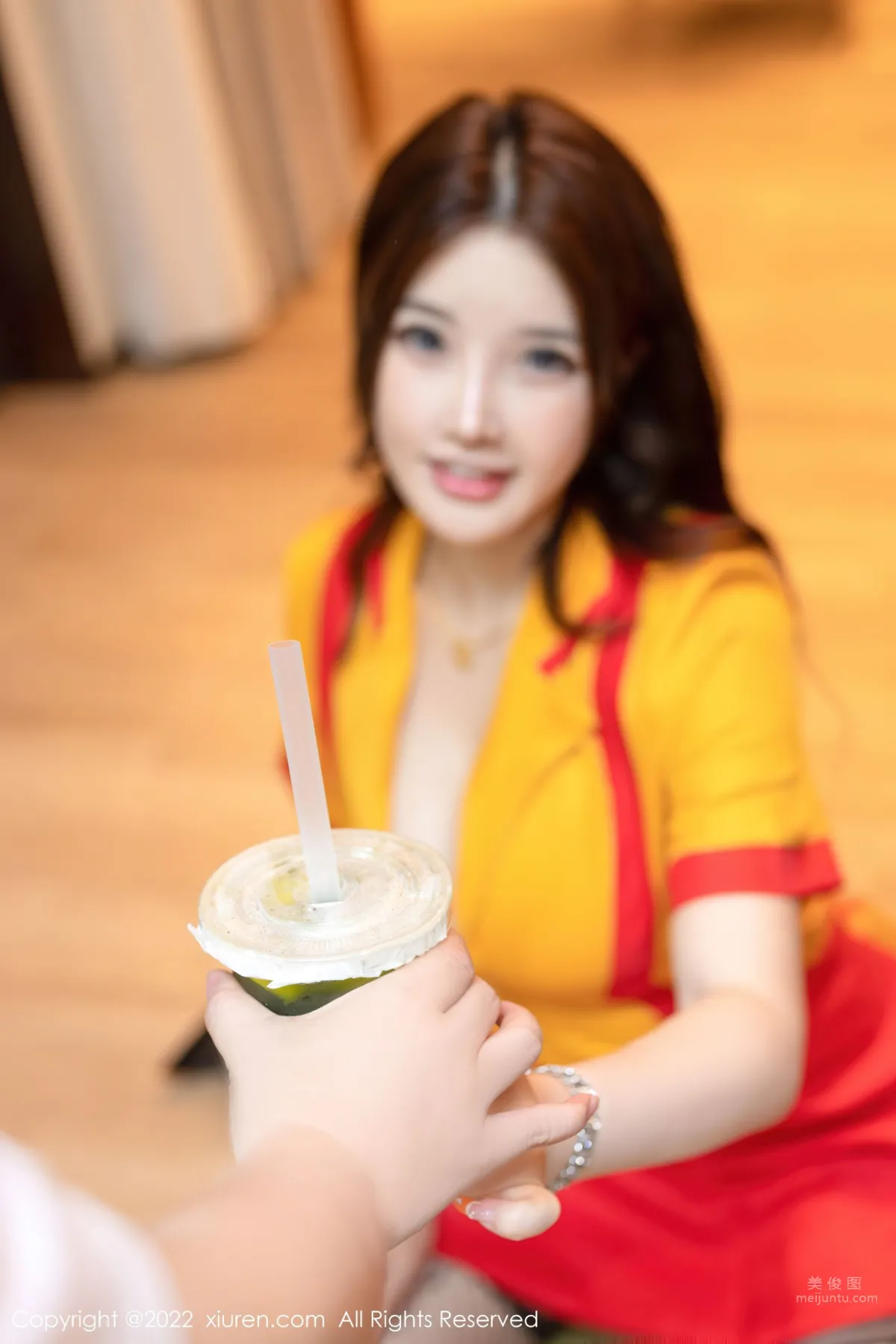 [XiuRen] 2022.08.29 No.5509 小海臀Rena 17