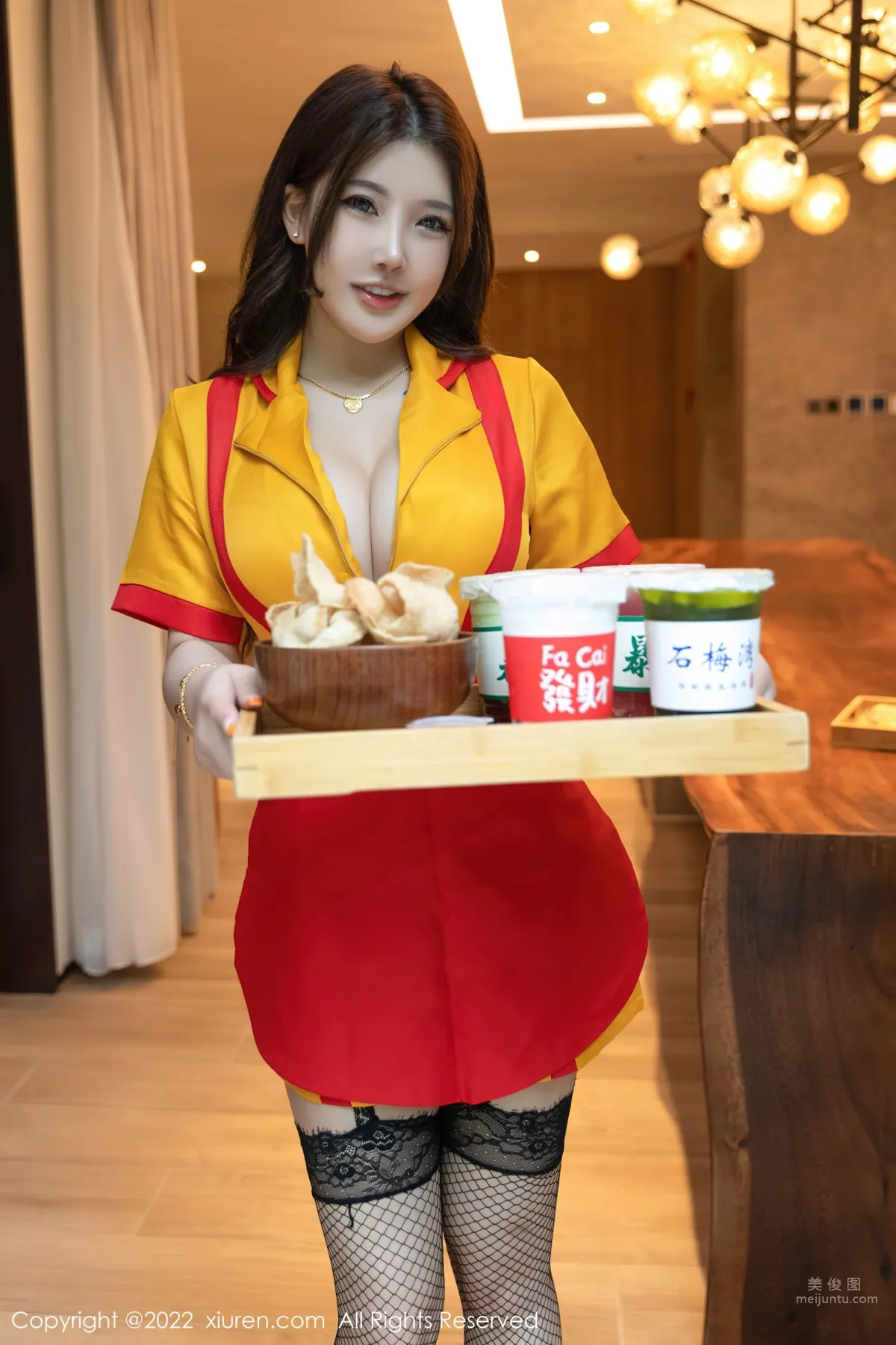 [XiuRen] 2022.08.29 No.5509 小海臀Rena 1