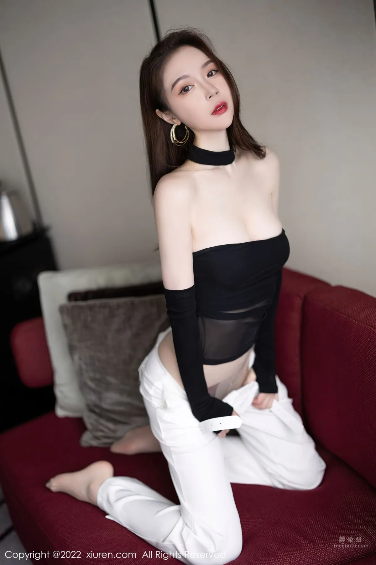 [XiuRen] 2022.08.24 No.5487 夢心玥 35