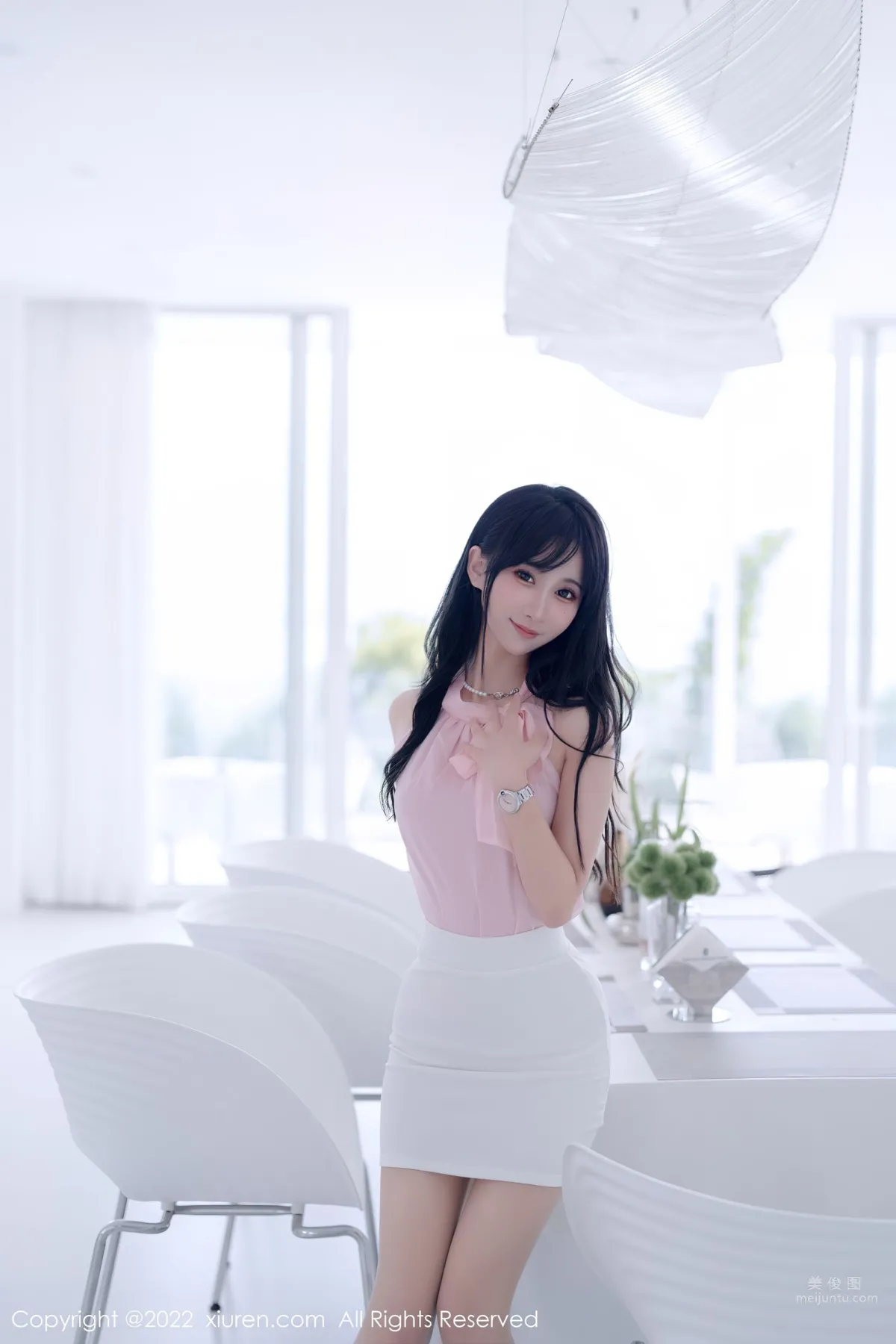 [XiuRen] 2022.07.22 No.5318 小果凍兒 2