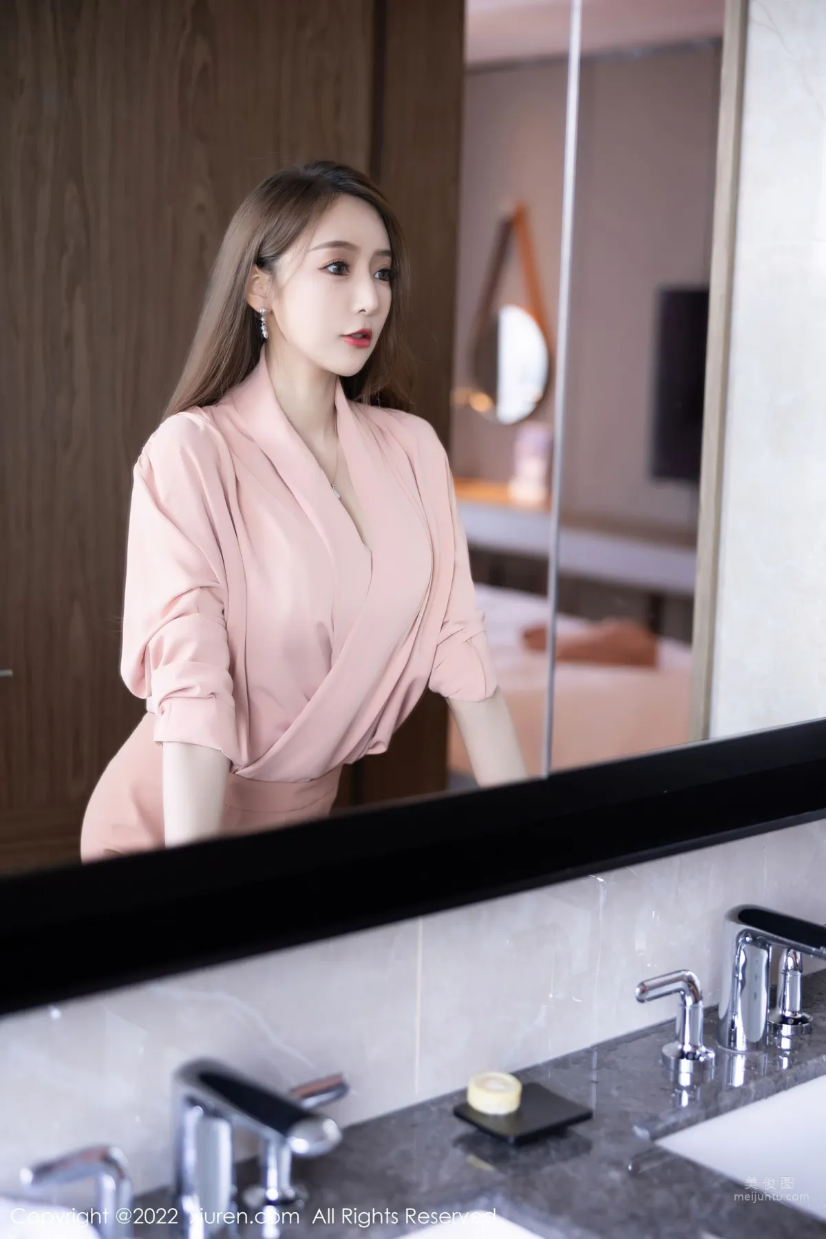 [XiuRen] 2022.07.11 No.5257 王馨瑶yanni_0