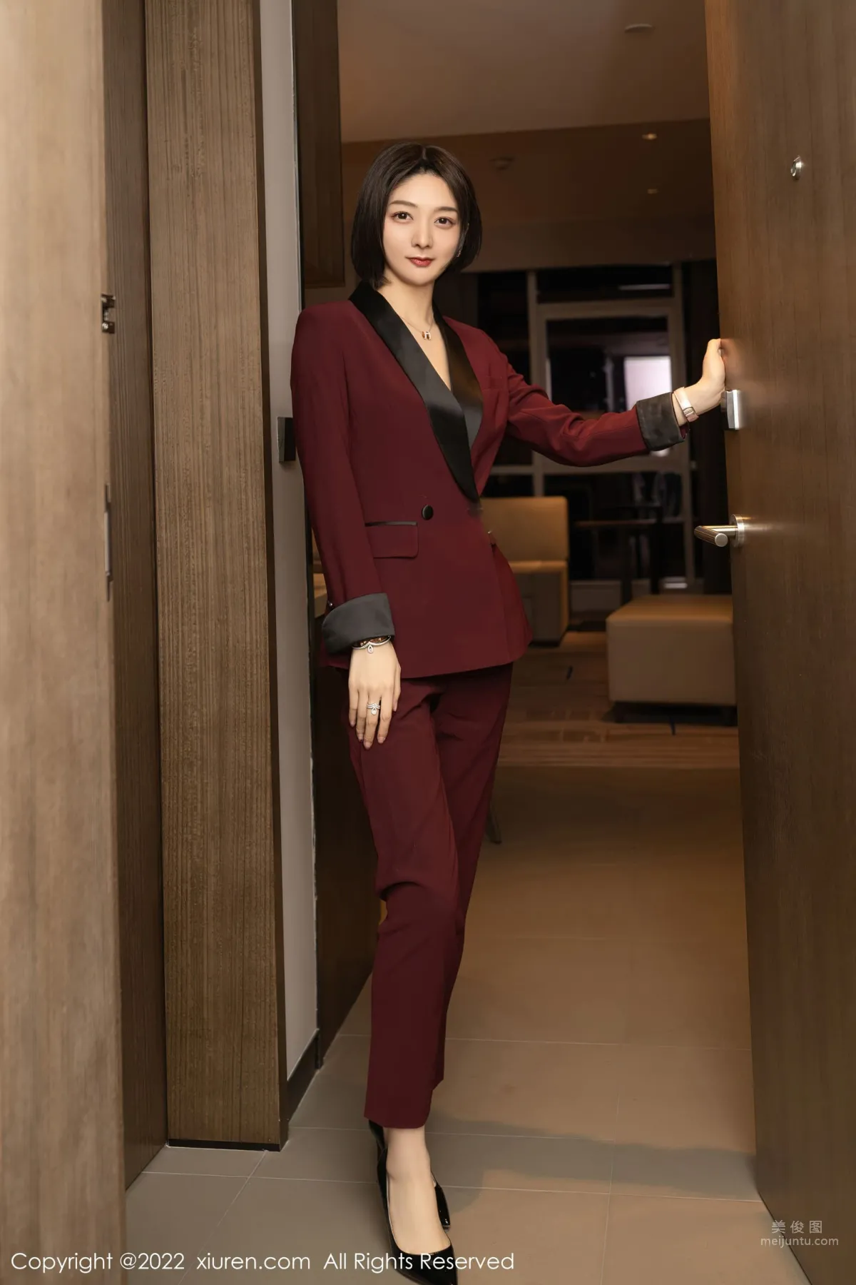 [XiuRen] 2022.06.07 No.5111 Angela00 16