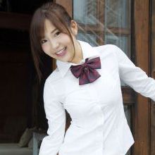 石原佑裡子