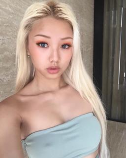 Vyvan Le