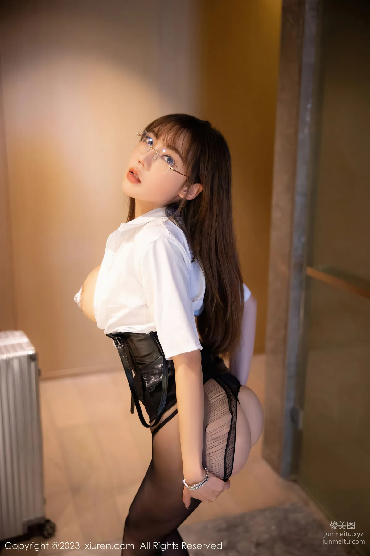 [XiuRen秀人網] 2023.02.28 NO.6334 萌漢藥baby 51