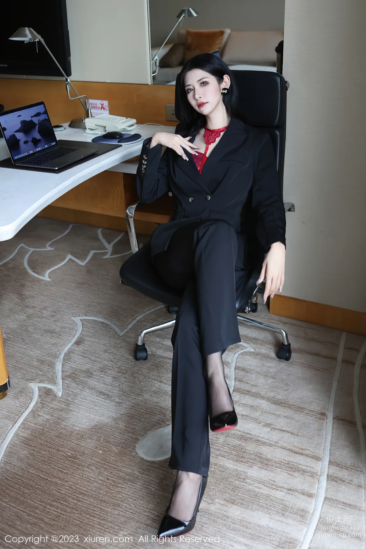 [XiuRen秀人網] 2023.03.13 NO.6402 依娜Yina 1