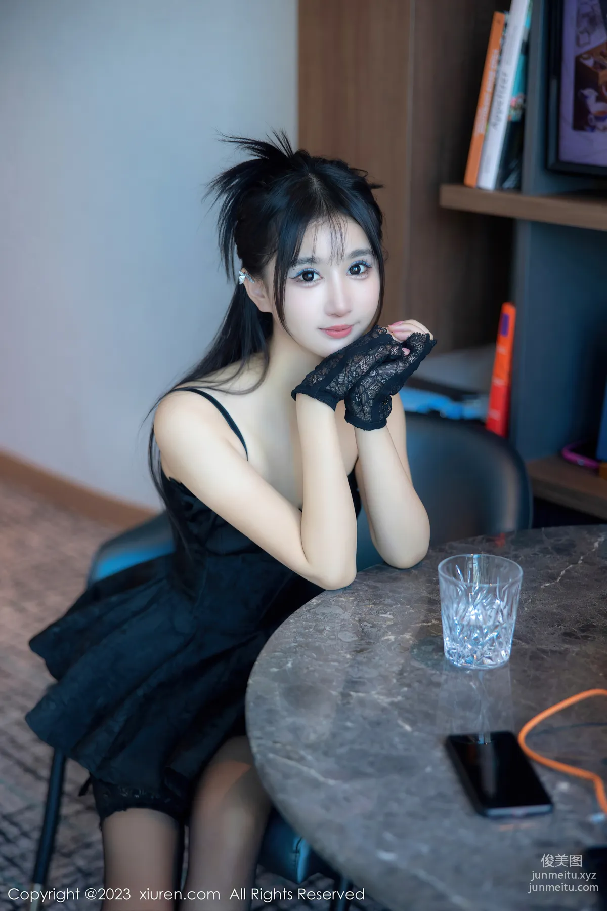 [XiuRen秀人網] 2023.04.03 NO.6516 小果凍兒 1