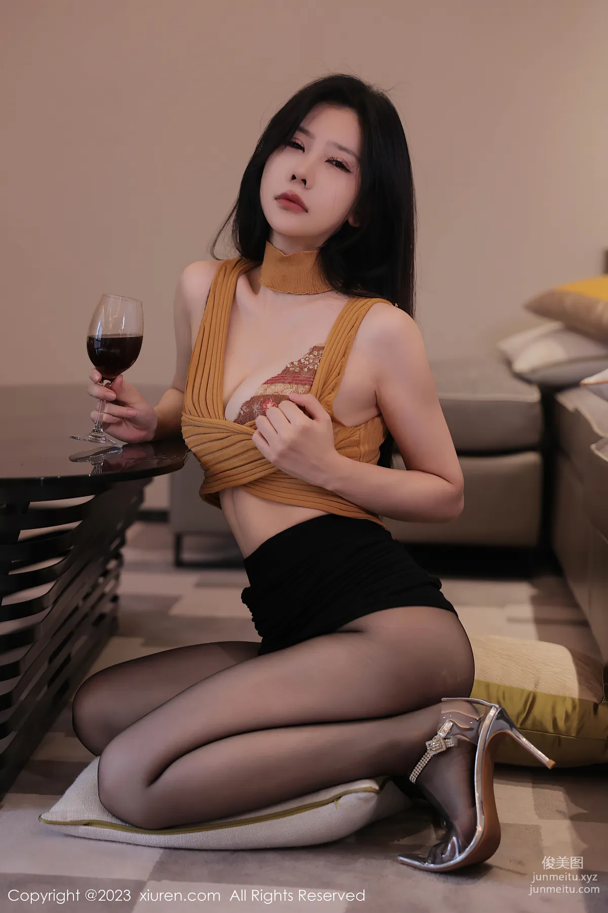 [XiuRen秀人網] 2023.06.15 NO.6920 尹甜甜 19