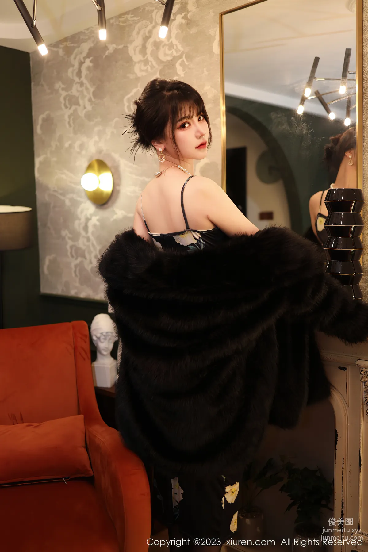 [Xiuren秀人網]2023.02.06 NO.6220 桃桃子_ 2
