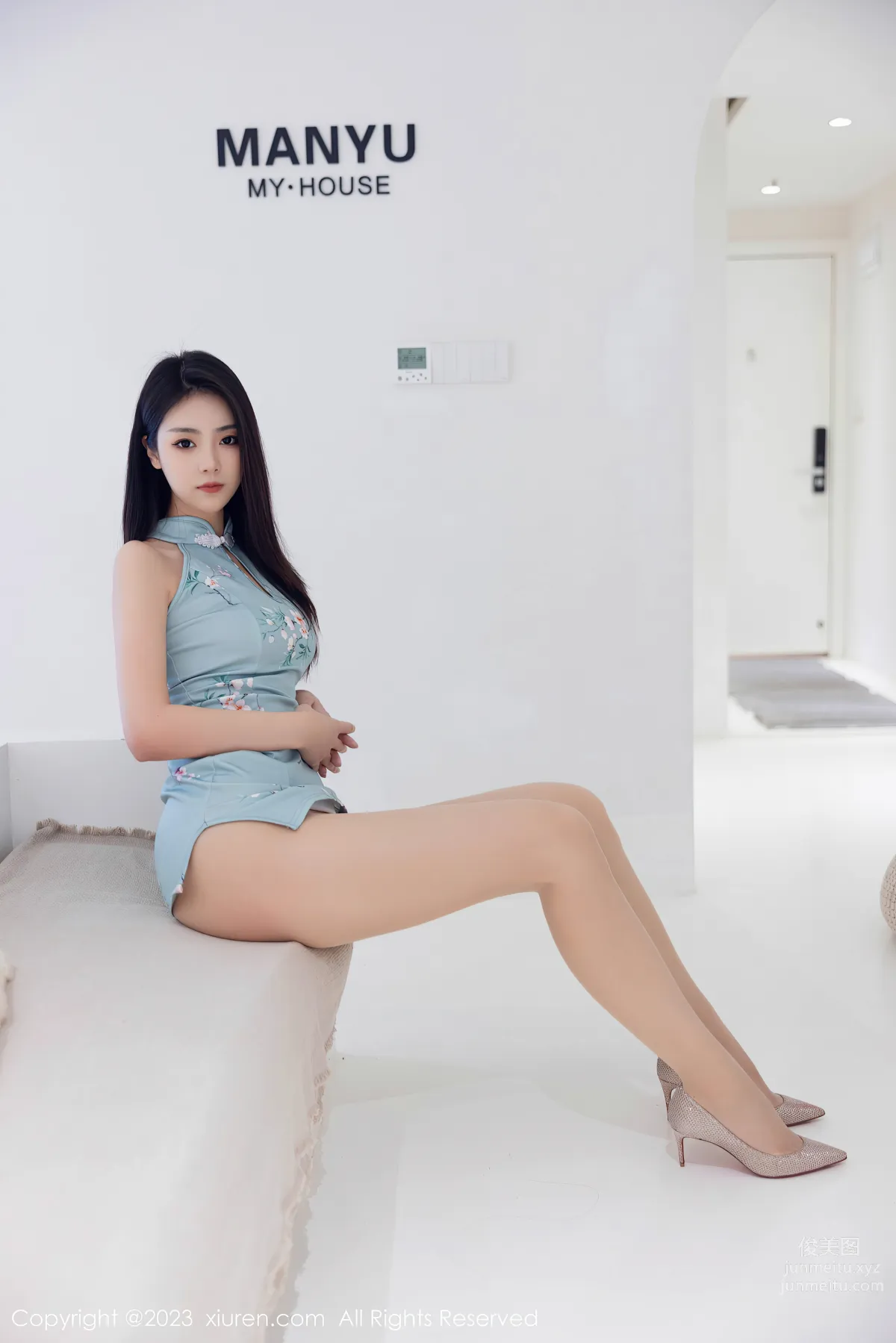 [XiuRen秀人網] 2023.07.12 NO.7067 可樂Vicky 絲襪 36