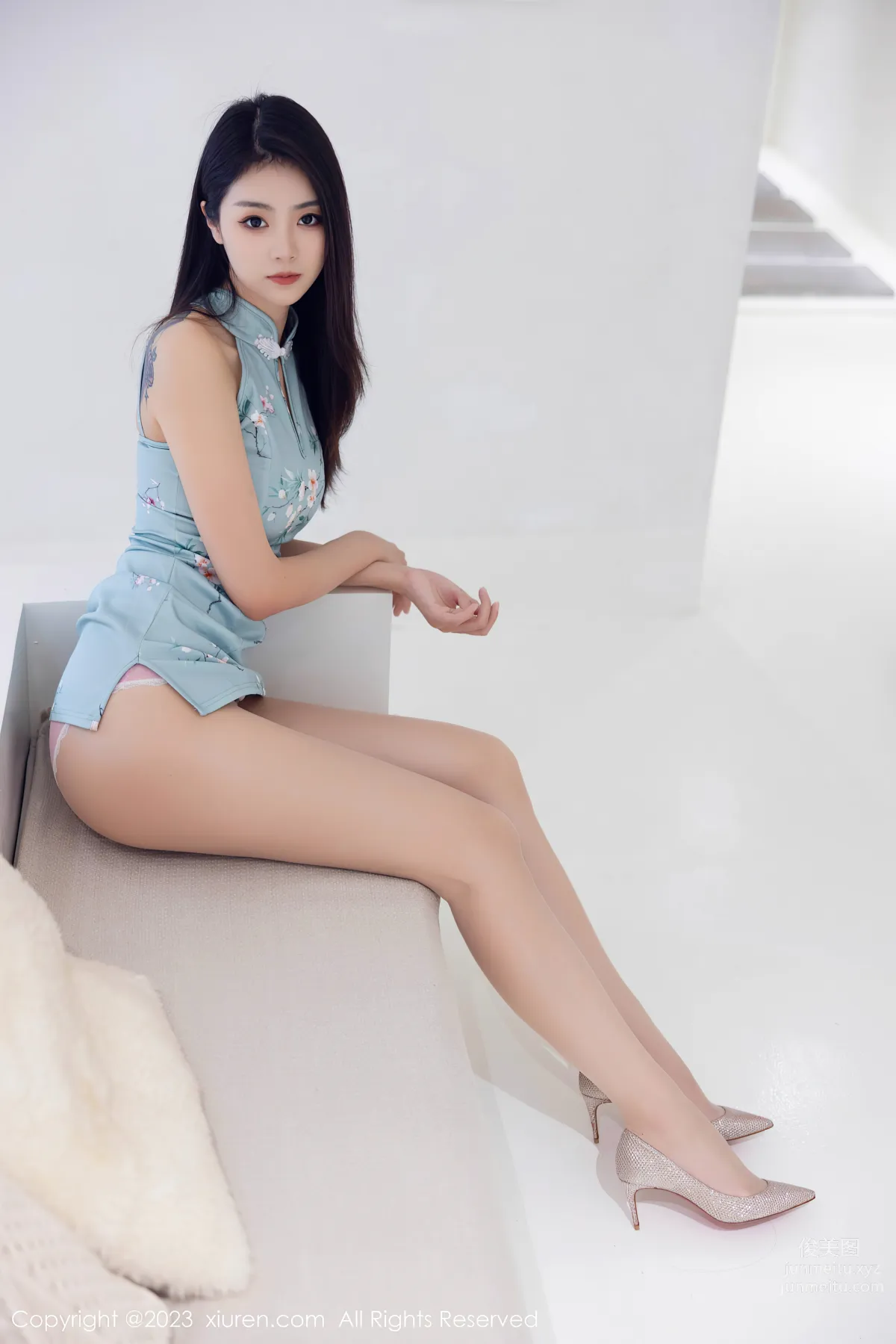 [XiuRen秀人網] 2023.07.12 NO.7067 可樂Vicky 絲襪 38