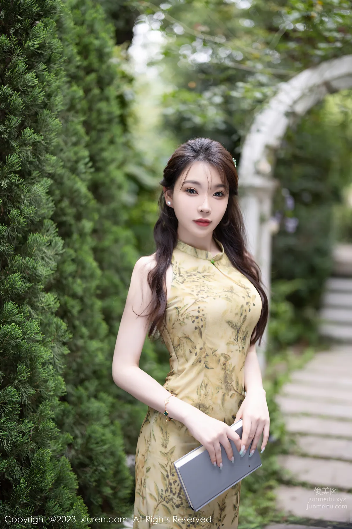 [XiuRen秀人網] 2023.07.14 NO.7083 徐莉芝Booty 2