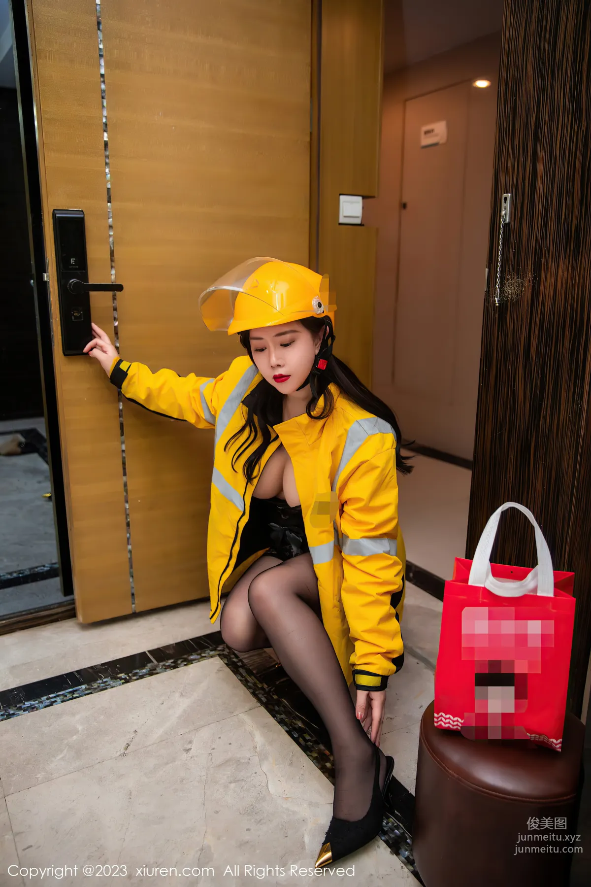 [XiuRen秀人網] 2023.07.18 NO.7093 王婉悠Queen 黑絲 21