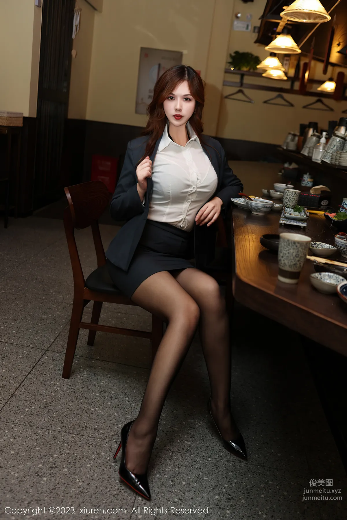 [Xiuren秀人網]2023.12.13 NO.7801 月野兔美妞 2