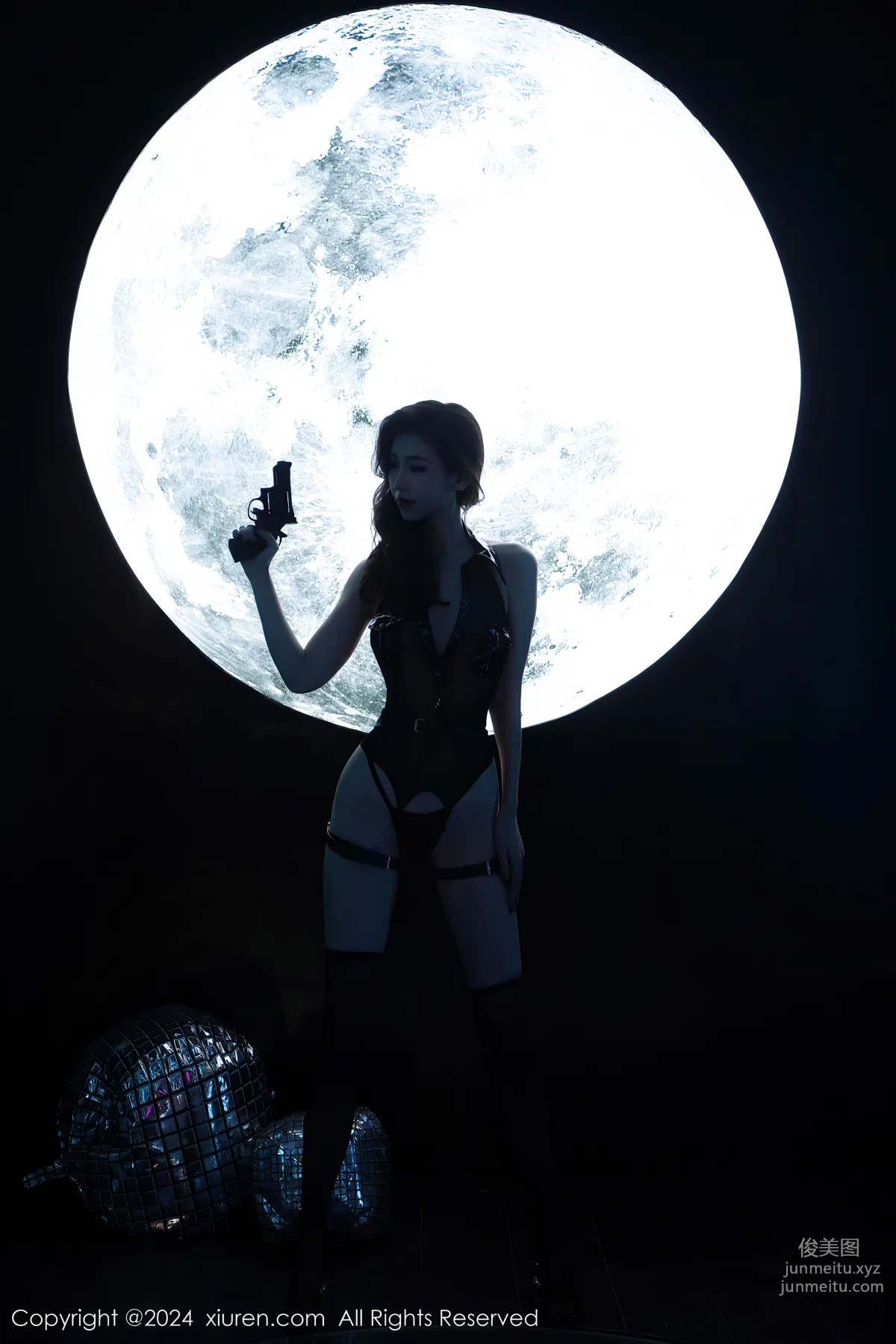 [Xiuren秀人網]2024.01.12 NO.7952 章芃芃 2