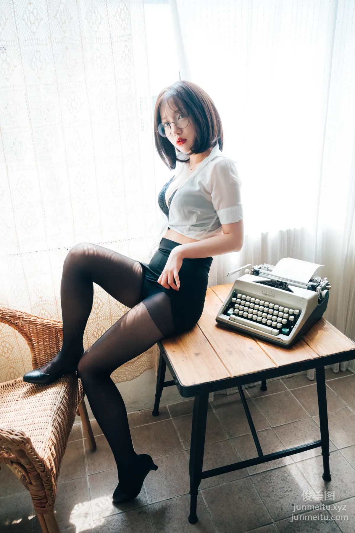 012.[Loozy] - Ye-Eun - Office Girl Vol.1[54P] 6