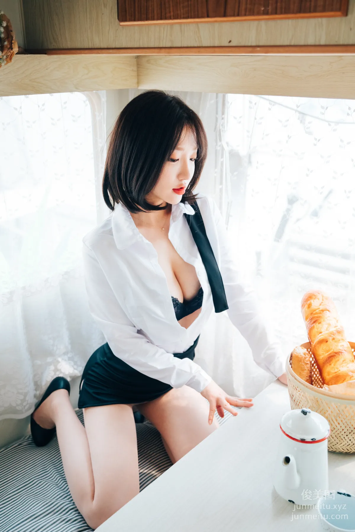 013.[Loozy] - Ye-Eun - Officegirl's Vacation Vol.2[85P] 23