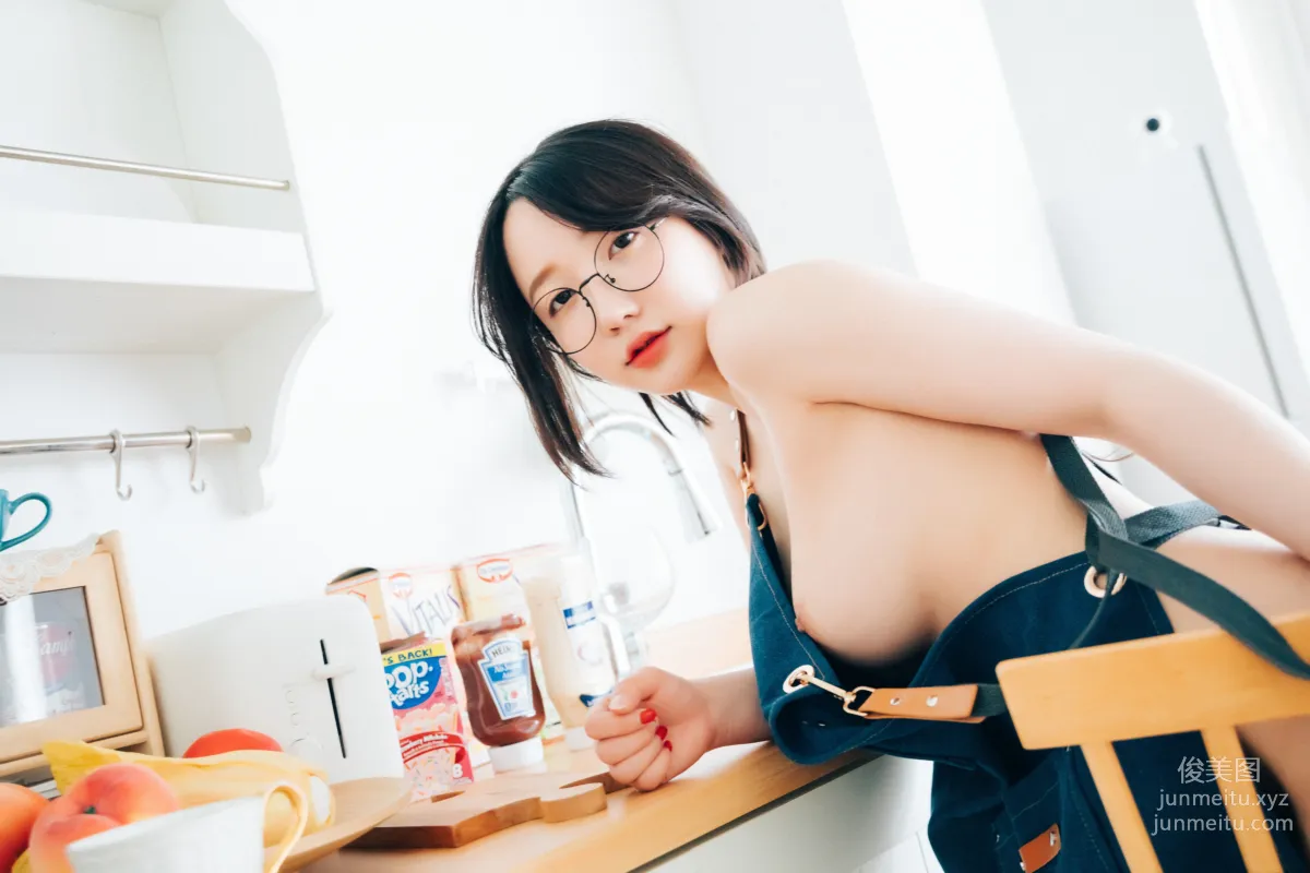 042.[Loozy] YeEun - Nudy Painter (S-Ver) [54P] 46