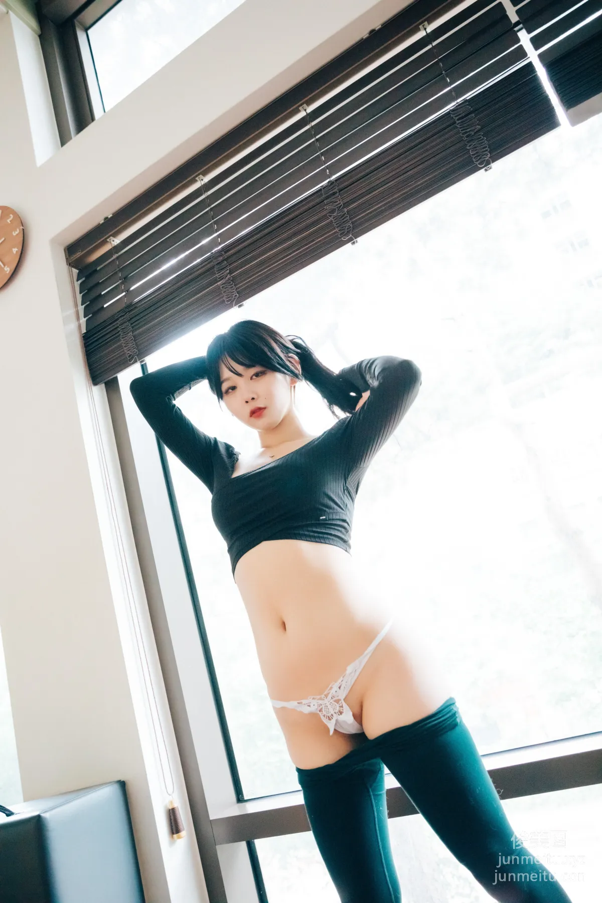 048.[Loozy] Zia (지아) – Pilates instructor + Full.Ver [151P] 26