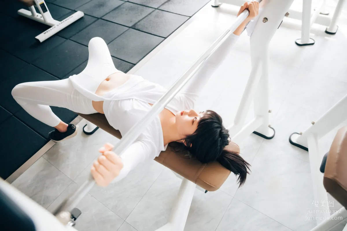 052.[Loozy] Kissme - Strip Fitness + Video [85P] 69