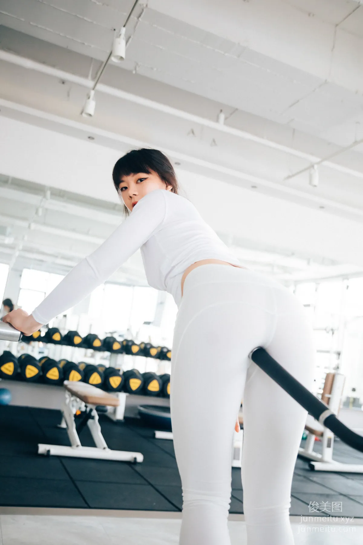 052.[Loozy] Kissme - Strip Fitness + Video [85P] 76