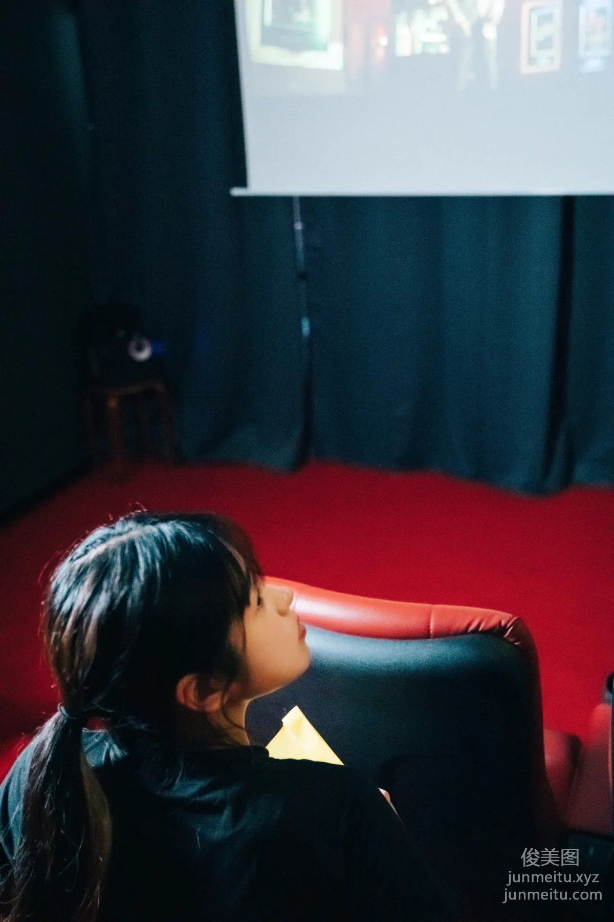 065.[Loozy] Sonson (손손) - Cinema girl_S.ver [123P] 39