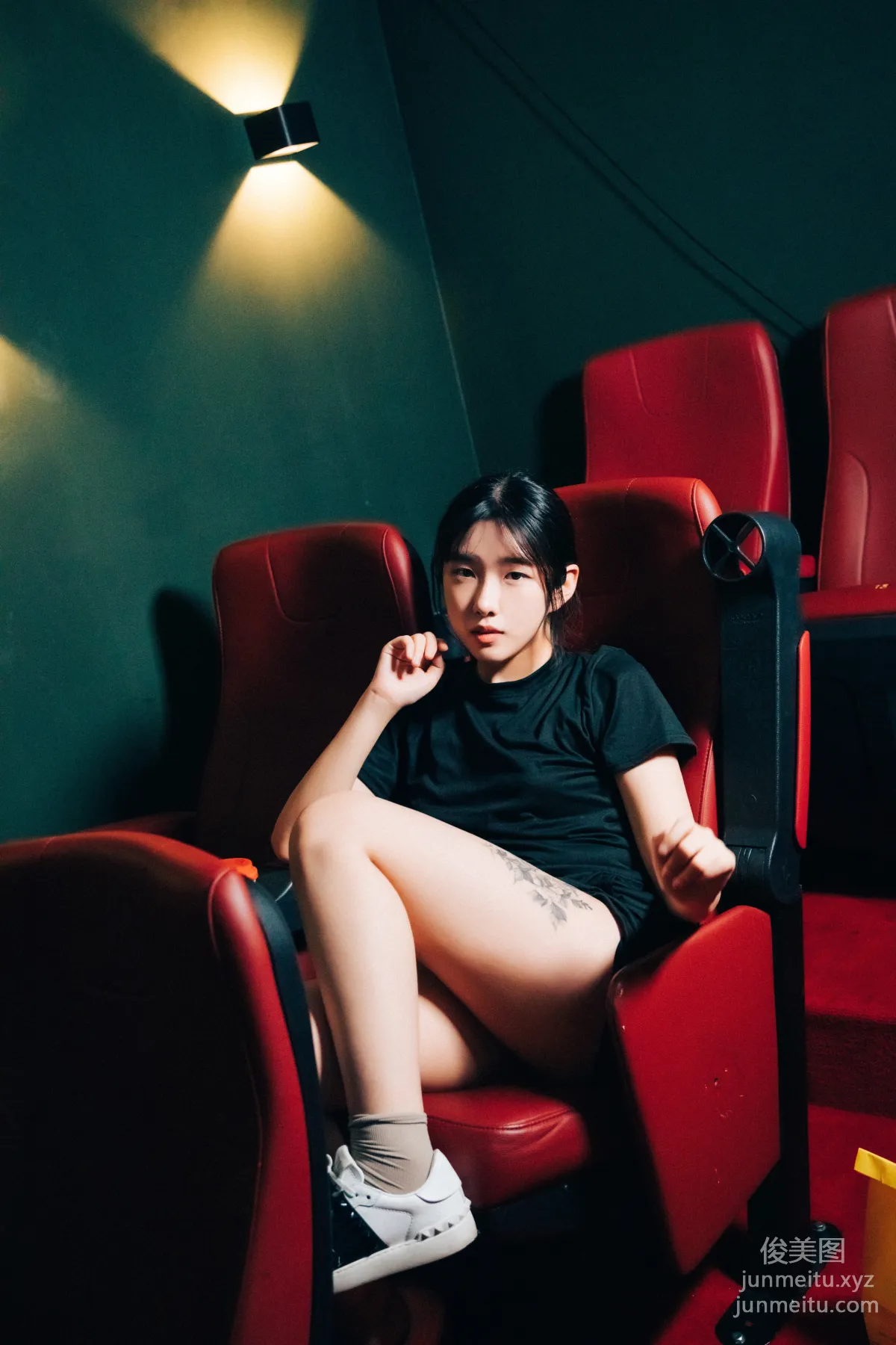 065.[Loozy] Sonson (손손) - Cinema girl_S.ver [123P] 42