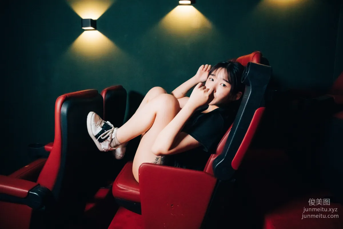 065.[Loozy] Sonson (손손) - Cinema girl_S.ver [123P] 54