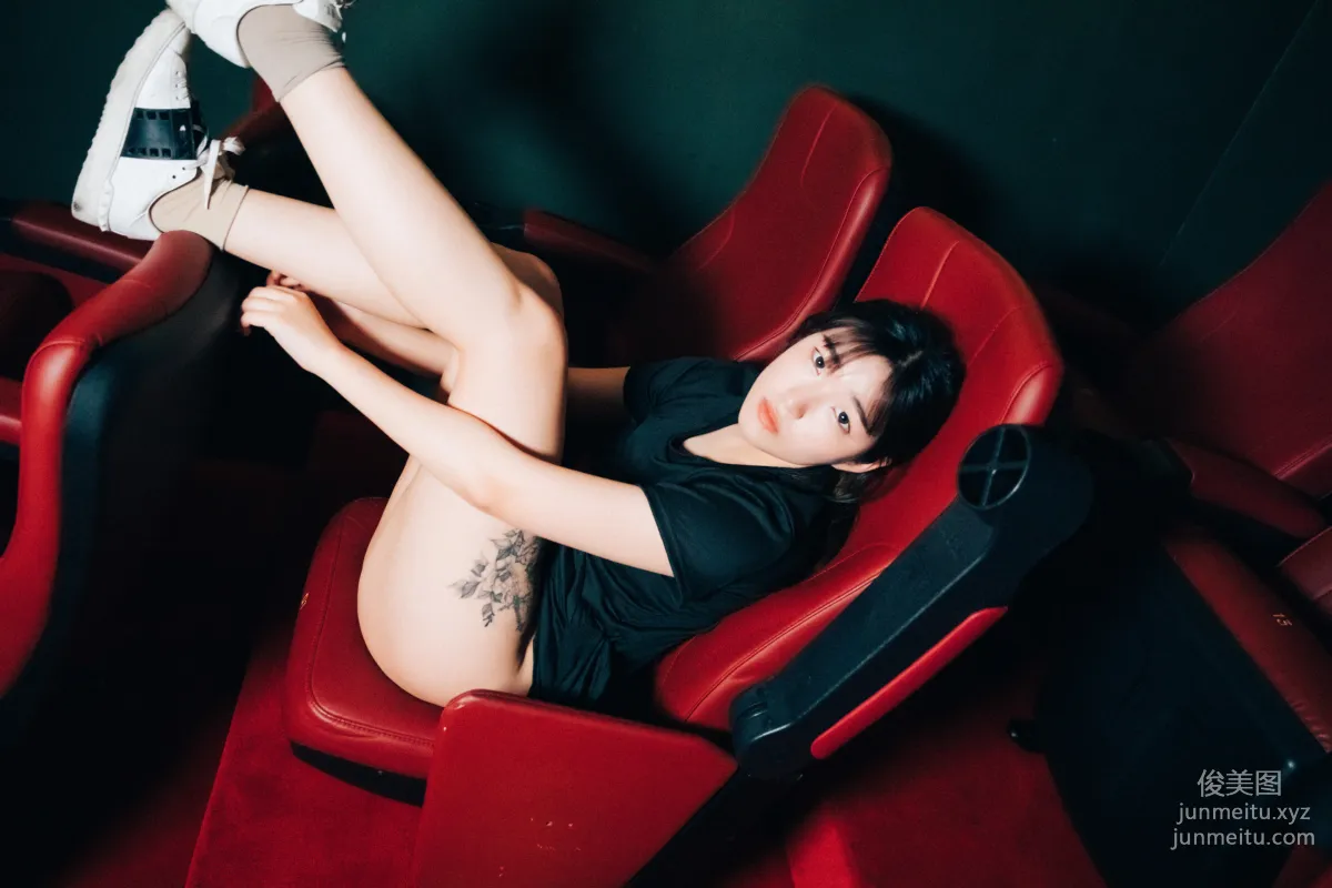065.[Loozy] Sonson (손손) - Cinema girl_S.ver [123P] 55