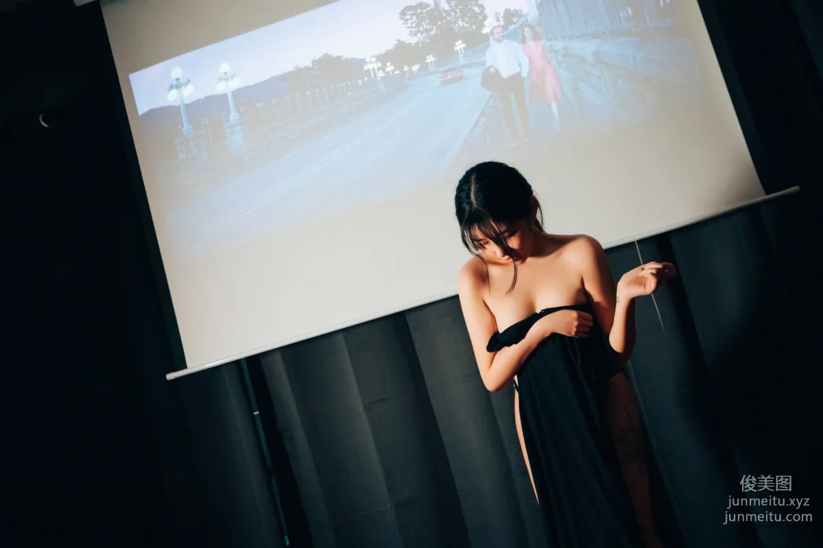 065.[Loozy] Sonson (손손) - Cinema girl_S.ver [123P] 63