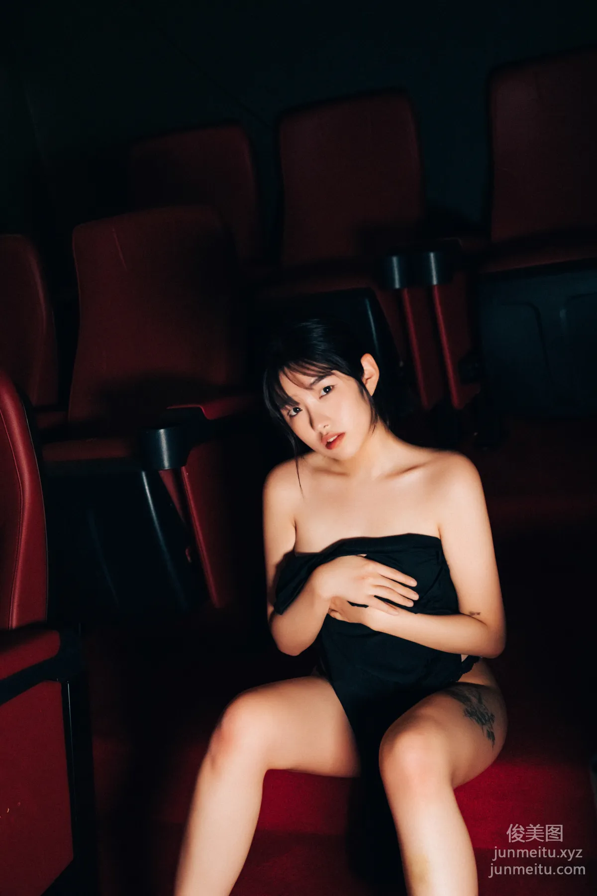 065.[Loozy] Sonson (손손) - Cinema girl_S.ver [123P] 75