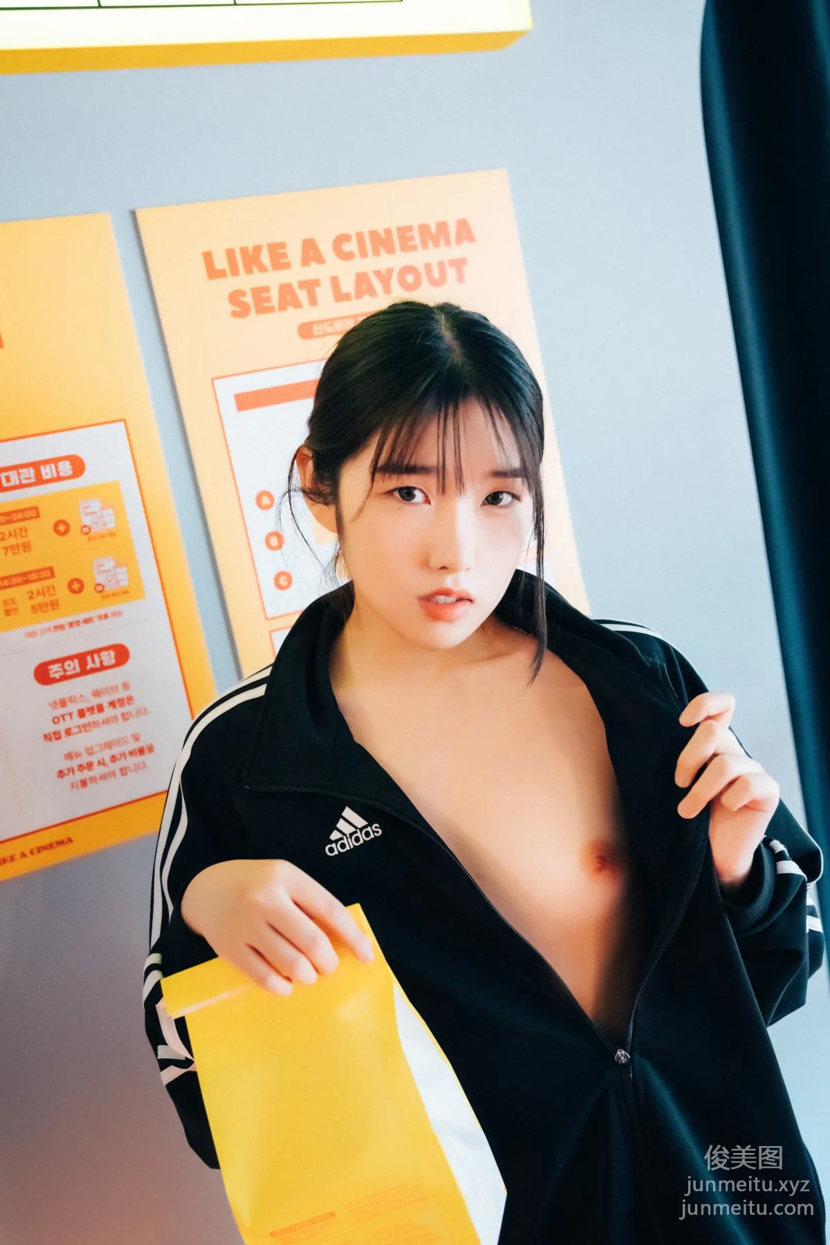 065.[Loozy] Sonson (손손) - Cinema girl_S.ver [123P] 90