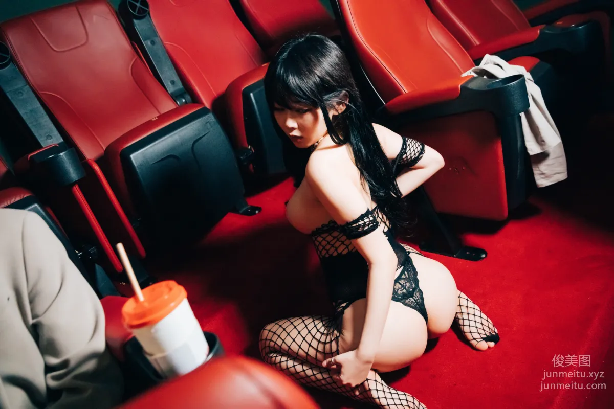 073.[Loozy] Zia (지아) -XXX in the theater S.Ver[157P] 29