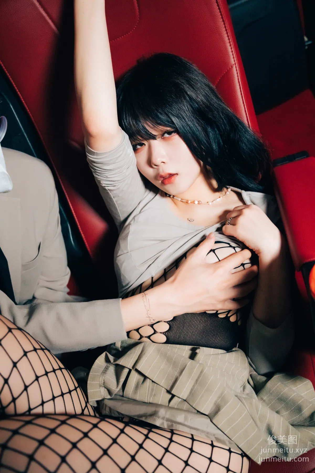 073.[Loozy] Zia (지아) -XXX in the theater S.Ver[157P] 143