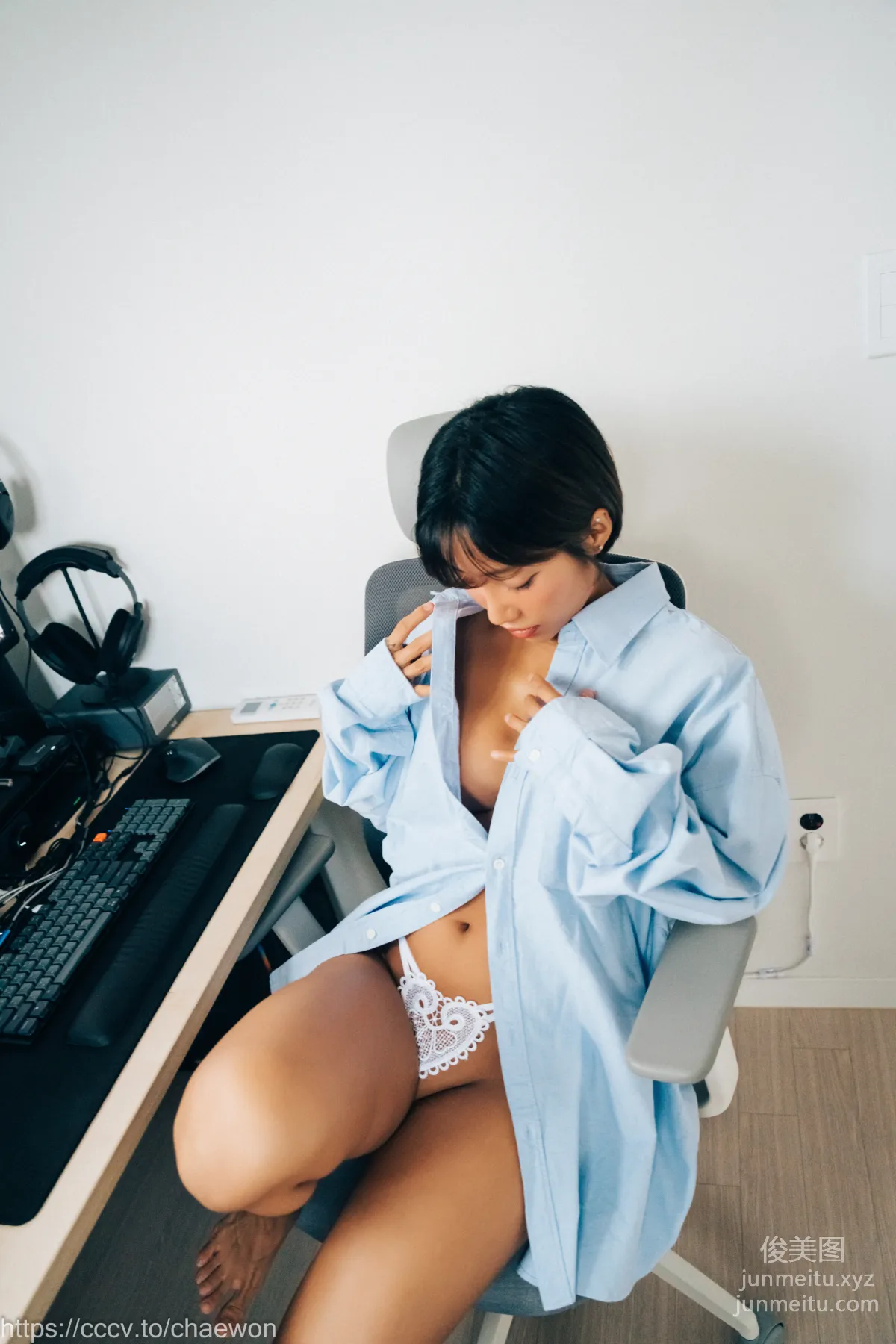 124.[Loozy] Booty Queen - 4k Girl Friend[127P] 50