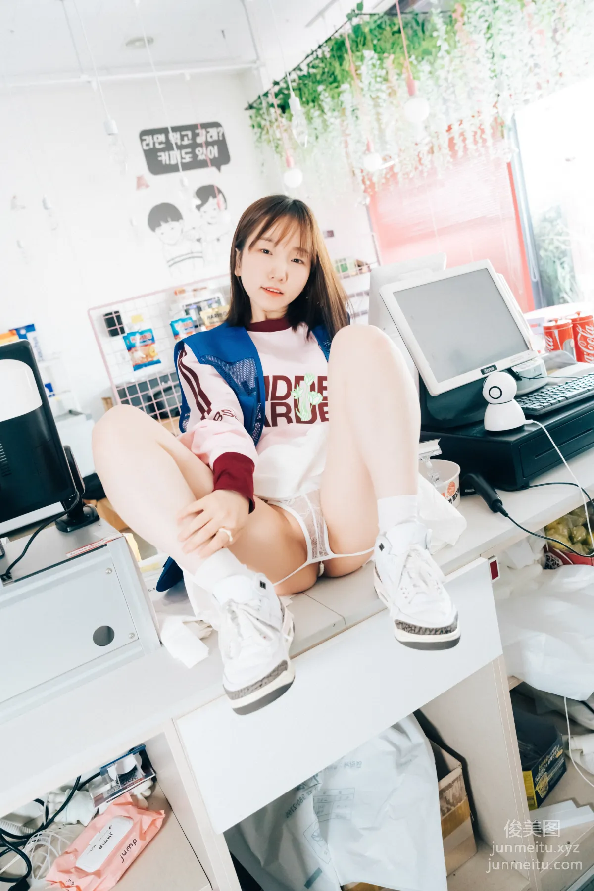 130.[Loozy] Yeri - Pocket Girl Alba - part 01 [146P] 16