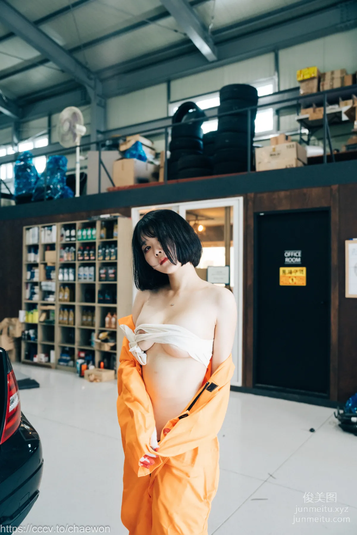137.[Loozy] Zia (지아) - Garage Girl[129P] 11